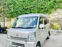 Nissan DR17 Join 2015 Van
