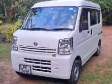 Nissan DR17 NV 100 18200km 2020 Van