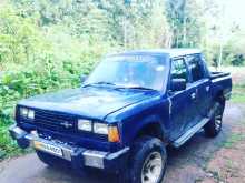 Nissan DUTSUN SD22 4WD 1982 Pickup