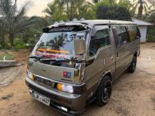 Nissan E24 2000 Van