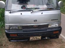 Nissan E24 1988 Van