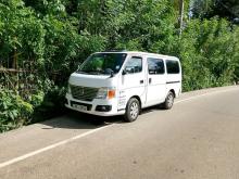 Nissan E25 2008 Van