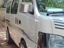 Nissan E25 2008 Van