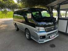 Nissan E25 2002 Van