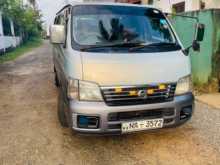 Nissan E25 2004 Van