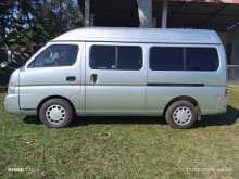 Nissan E25 2004 Van