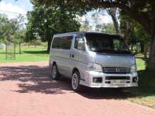 Nissan E25 2005 Van