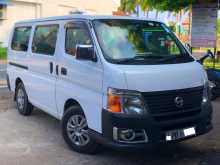 Nissan E25 2010 Van