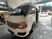 Nissan E25 2009 Van