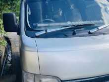 Nissan E25 2001 Van