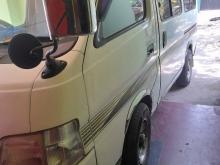 Nissan E25 2004 Van