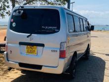 Nissan E25 2006 Van