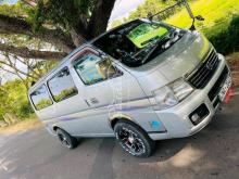 Nissan E25 2006 Van
