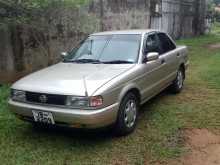 Nissan EX Saloon 1995 Car