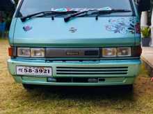 Nissan Largo 1991 Van