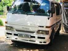 Isuzu Fargo 1992 Van