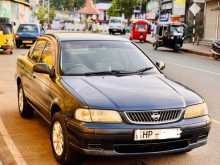 Nissan FB15 2000 Car