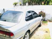Nissan FB15 2000 Car
