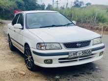 Nissan FB15 Ex Saloon 2000 Car