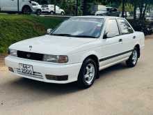 Nissan FB13 Doctor Sunny 1992 Car