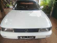 Nissan FB13 Doctor Sunny 1990 Car
