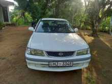 Nissan FB15 2000 Car
