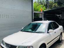 Nissan FB15 2000 Car