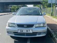 Nissan FB15 2000 Car