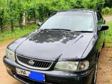 Nissan FB15 2000 Car