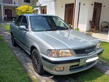 Nissan FB15 2000 Car