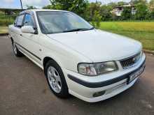 Nissan FB15 Ex Saloon 2000 Car