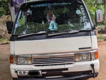 Nissan Homy 1987 Van