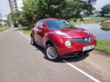 Nissan JUKE 2010 SUV