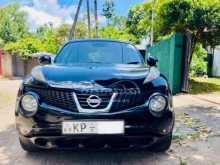 Nissan JUKE 2010 SUV