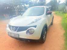 Nissan Juke 2010 SUV