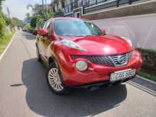 Nissan JUKE TURBO 2010 SUV