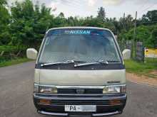 Nissan KGVW 24 1998 Van