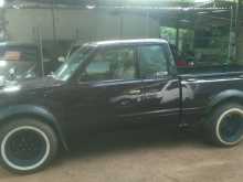 https://riyasewana.com/uploads/nissan-king-cab-1981-710345912624.jpg