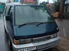Nissan Largo 1989 Van