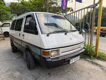 Nissan Largo 1993 Van