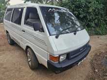 Nissan Largo 1991 Van