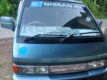 Nissan Largo 1990 Van