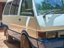 Nissan Largo 1994 Van