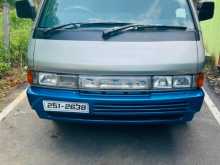 Nissan Largo 1993 Van