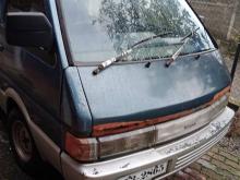 Nissan Largo 1989 Van
