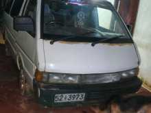 Nissan Largo 1987 Van