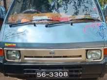 Nissan Largo 1988 Van