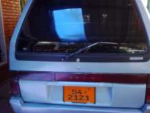 Nissan Largo 1989 Van