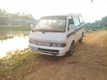 Nissan Largo 1990 Van
