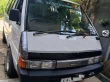 Nissan Largo 1991 Van